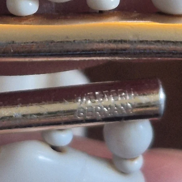 Western Germany Milk Glass And Gold Tone Wrap Bracelet Adjustable - Picture 6 of 7